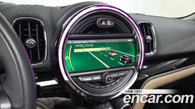 Mini Countryman 2020 — photo 21