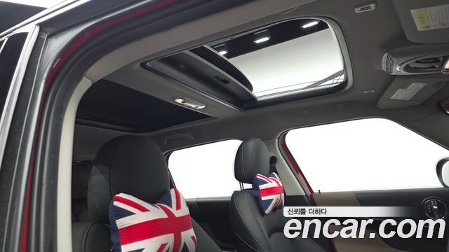 Mini Countryman 2020 — photo 22