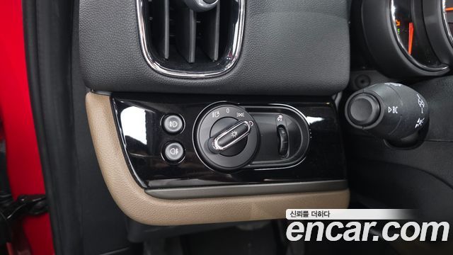 Mini Countryman 2020 — photo 25
