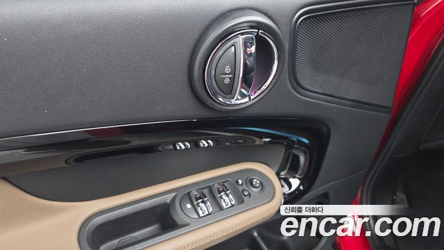 Mini Countryman 2020 — photo 29