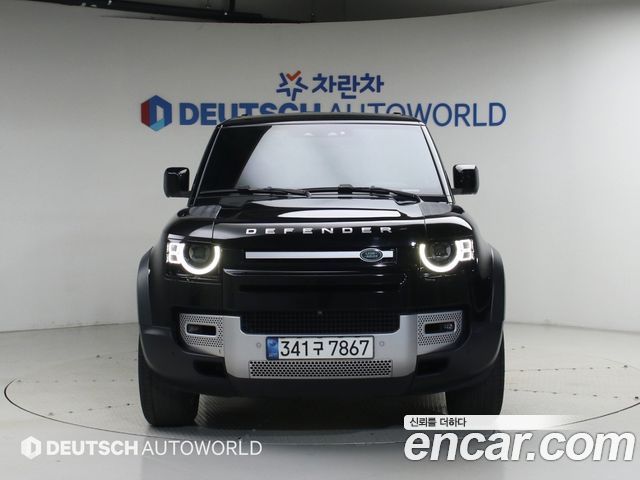Land Rover Defender 2022 — photo 3