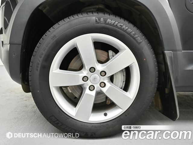 Land Rover Defender 2022 — photo 5