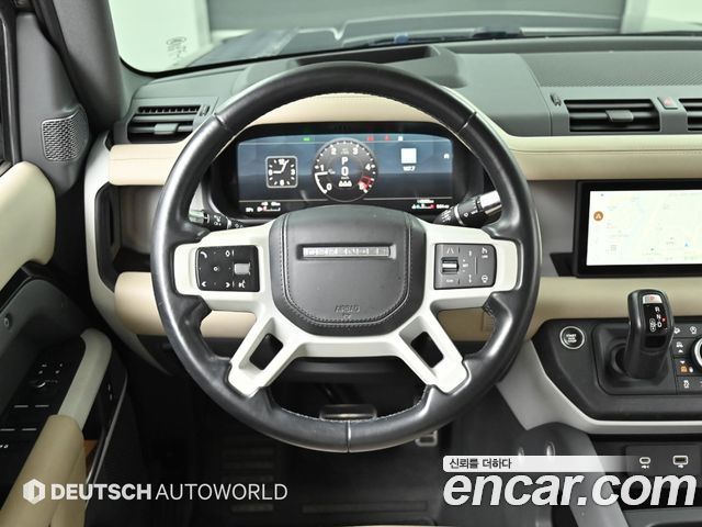 Land Rover Defender 2022 — photo 13