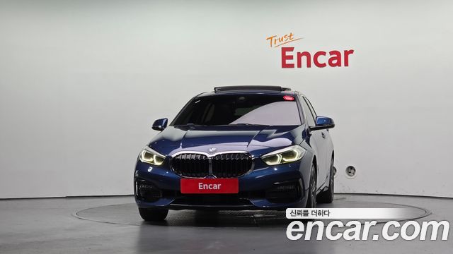 BMW 1-Series 2021 — photo 3