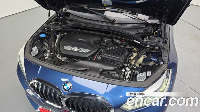BMW 1-Series 2021 — photo 6