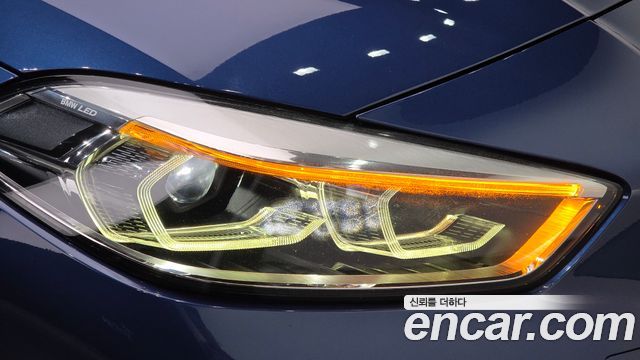BMW 1-Series 2021 — photo 8