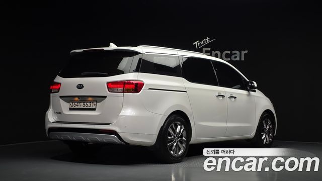 Kia Canival 2018 — photo 2