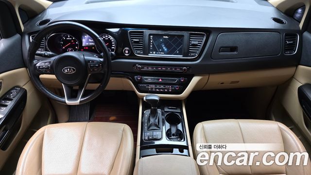 Kia Canival 2018 — photo 7