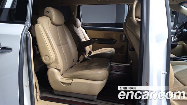Kia Canival 2018 — photo 12