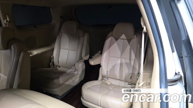 Kia Canival 2018 — photo 13