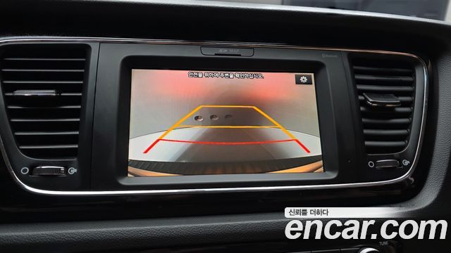 Kia Canival 2018 — photo 16