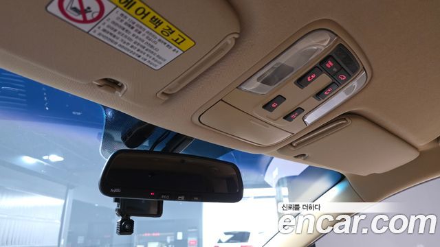 Kia Canival 2018 — photo 18
