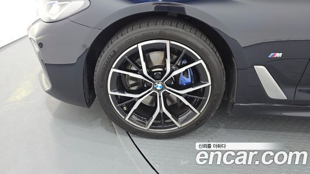 BMW 5-Series 2022 — photo 5