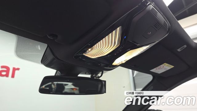 BMW 5-Series 2022 — photo 22