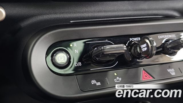 Mini Cooper 2024 — photo 12