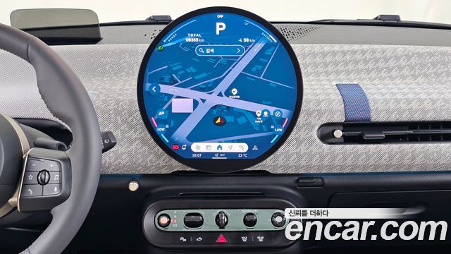Mini Cooper 2024 — photo 20