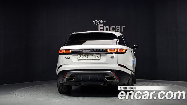Land Rover Range Rover Velar 2019 — photo 4