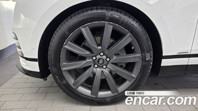 Land Rover Range Rover Velar 2019 — photo 5