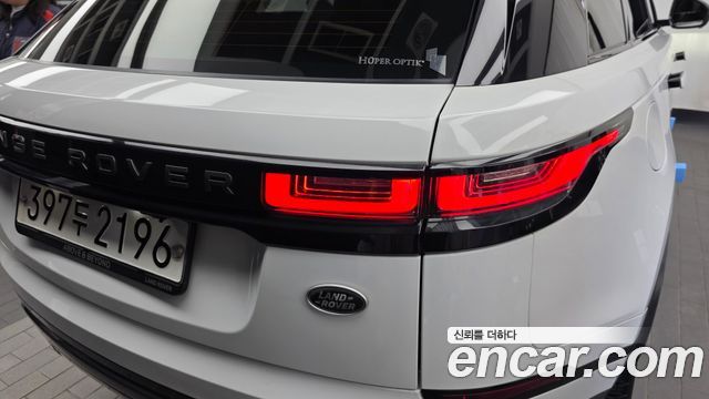 Land Rover Range Rover Velar 2019 — photo 9