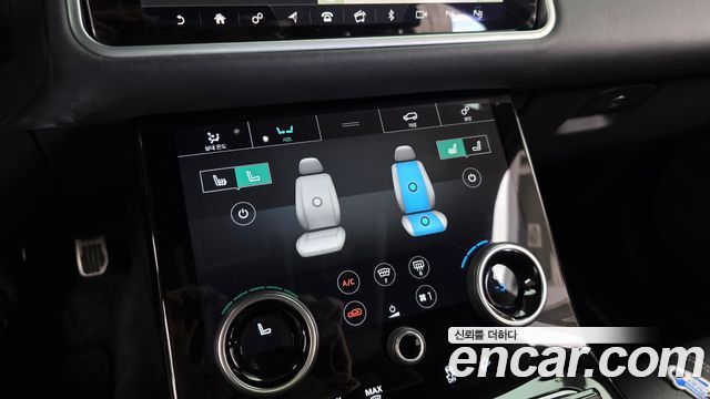 Land Rover Range Rover Velar 2019 — photo 36