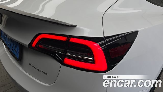 Tesla Model 3 2021 — photo 9
