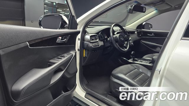 Kia Sorento 2016 — photo 13