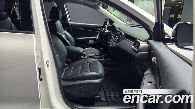 Kia Sorento 2016 — photo 17
