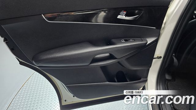 Kia Sorento 2016 — photo 15