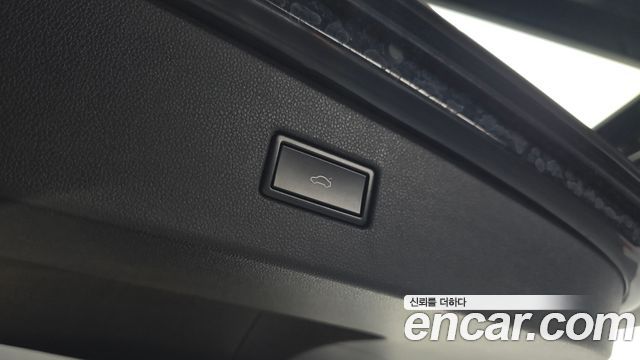 Volkswagen Tiguan 2020 — photo 19