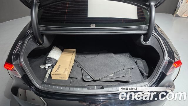 Hyundai Grandeur 2022 — photo 25