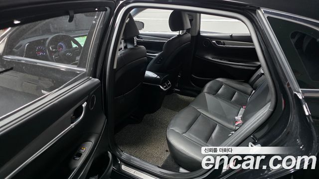 Hyundai Grandeur 2022 — photo 26