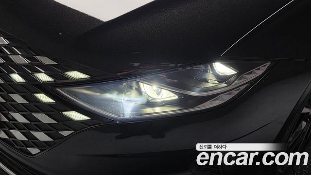 Hyundai Grandeur 2022 — photo 8