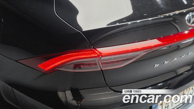 Hyundai Grandeur 2022 — photo 9