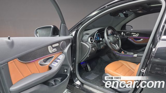 Mercedes-Benz GLC-Class 2022 — photo 13