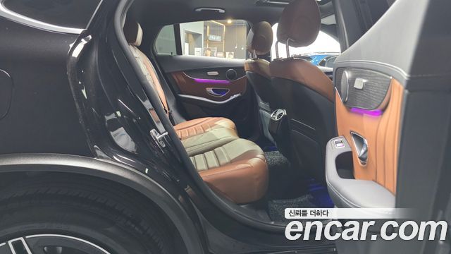 Mercedes-Benz GLC-Class 2022 — photo 17