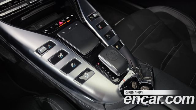 Mercedes-Benz AMG GT 2022 — photo 12