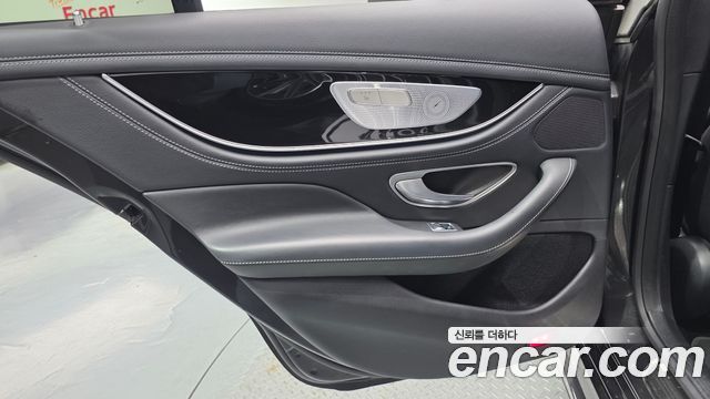 Mercedes-Benz AMG GT 2022 — photo 15