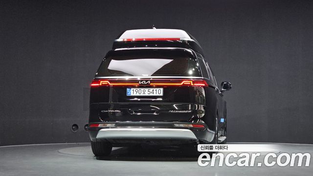 Kia Canival 2021 — photo 4