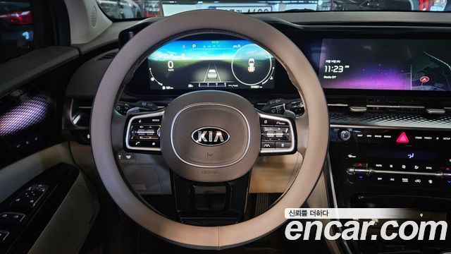 Kia Canival 2021 — photo 11