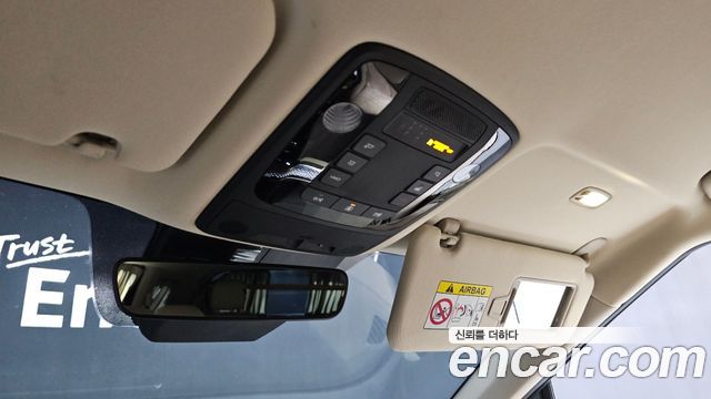 Kia Canival 2021 — photo 16