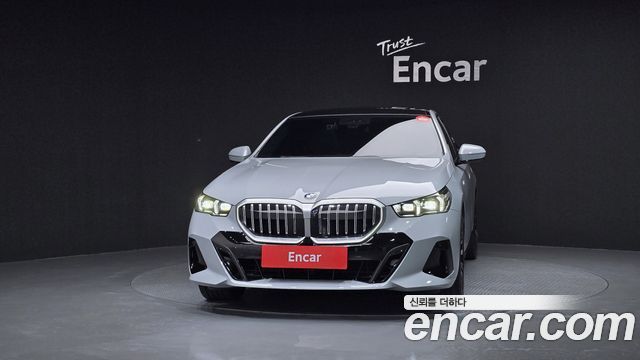 BMW 5-Series 2024 — photo 3