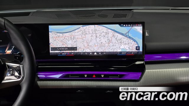 BMW 5-Series 2024 — photo 18