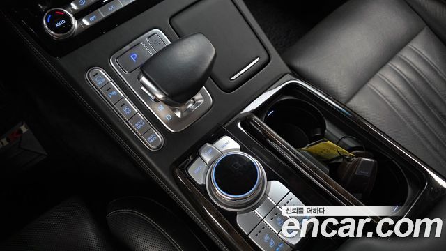 Genesis G90 2019 — photo 9