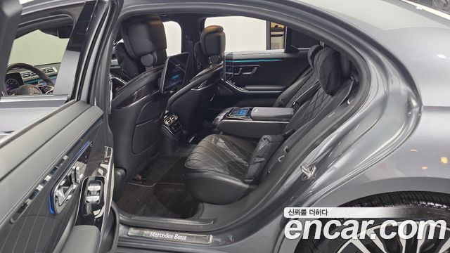 Mercedes-Benz S-Class 2021 — photo 17