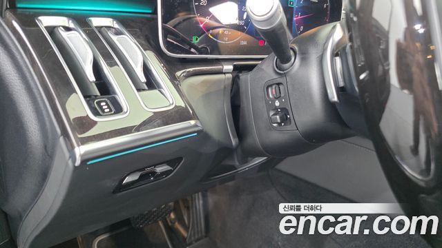 Mercedes-Benz S-Class 2021 — photo 26