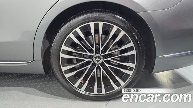 Mercedes-Benz S-Class 2021 — photo 7