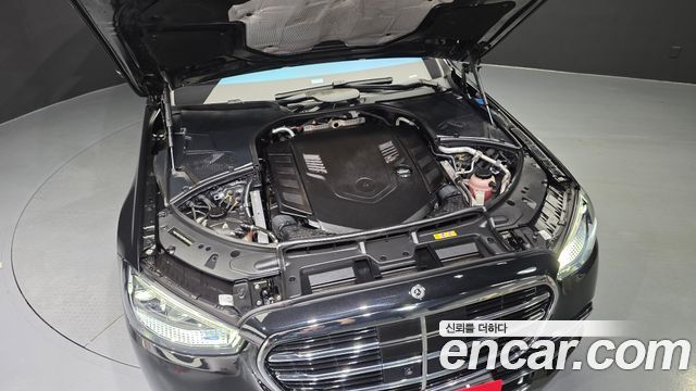 Mercedes-Benz S-Class 2021 — photo 6