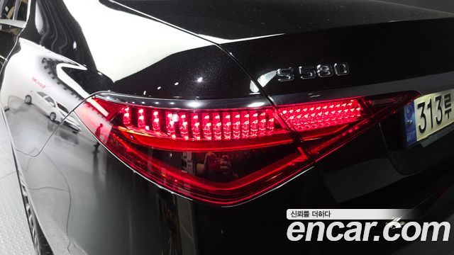 Mercedes-Benz S-Class 2021 — photo 9