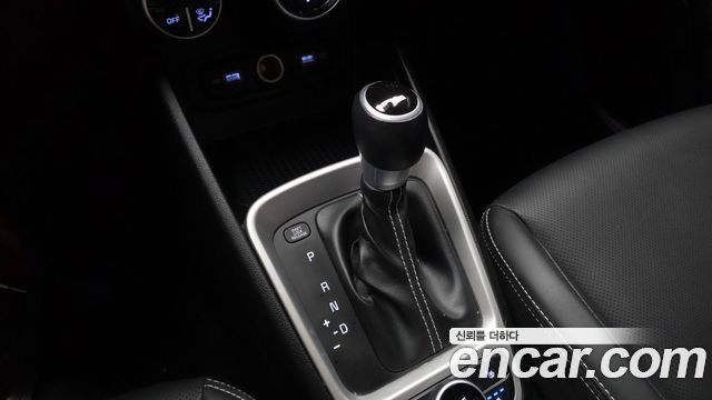 Hyundai Venue 2022 — photo 12