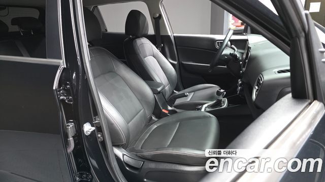 Hyundai Venue 2022 — photo 17